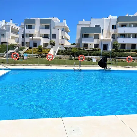 Bonita Planta Baja En * Estepona